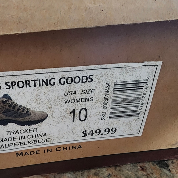 Bearpaw Women's Tan Hiking Boots NIB - Picture 10 of 10